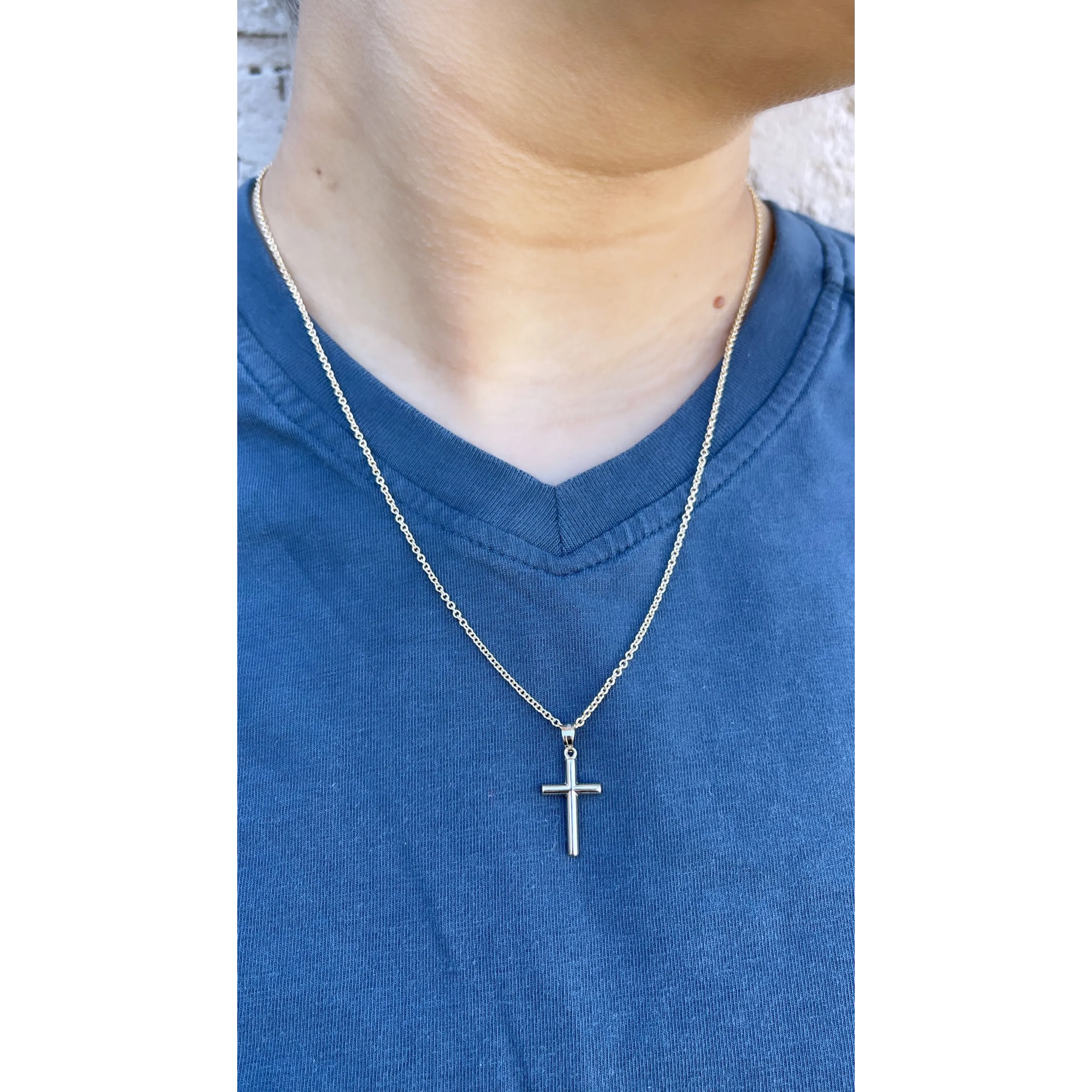 14K GOLD TUBE CROSS PENDANT