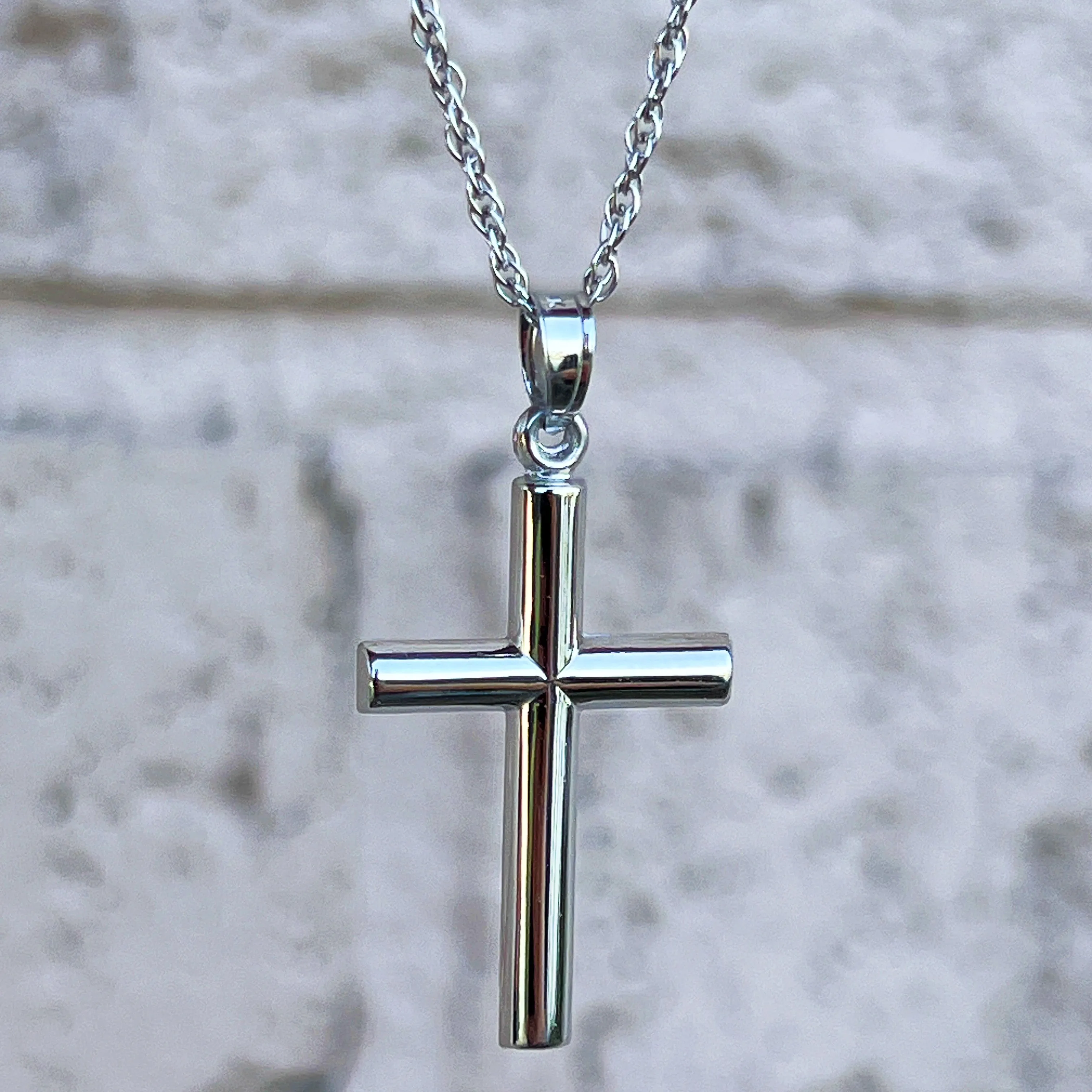 14K GOLD TUBE CROSS PENDANT