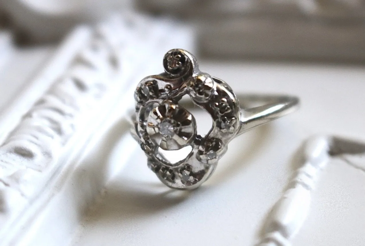 14kt Tourbillon White Gold and Diamond Vintage Ring