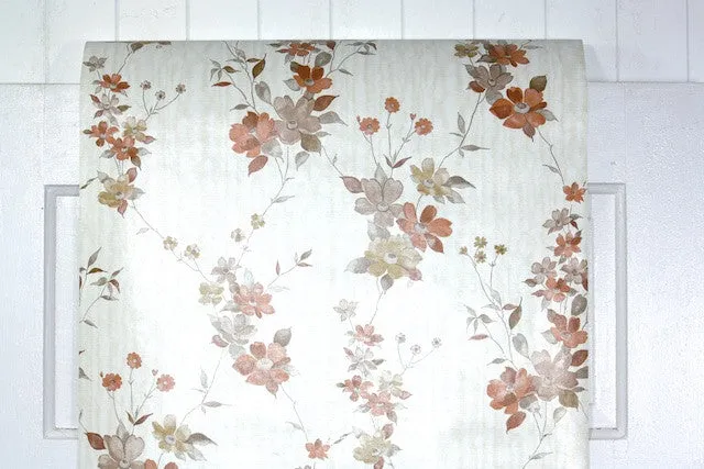 1970s Floral Vintage Wallpaper