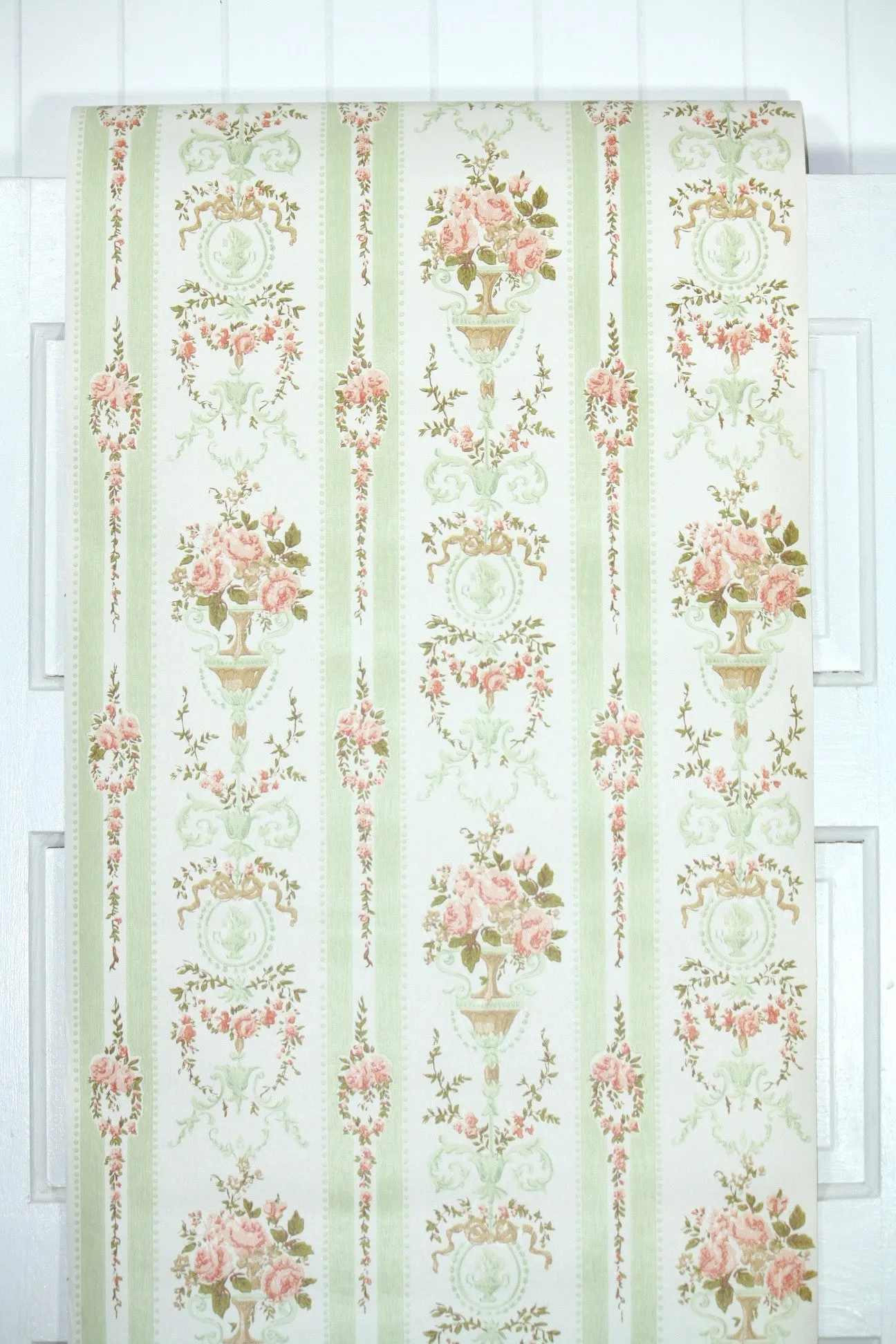1970s Floral Vintage Wallpaper