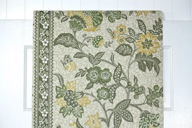 1970s Floral Vintage Wallpaper