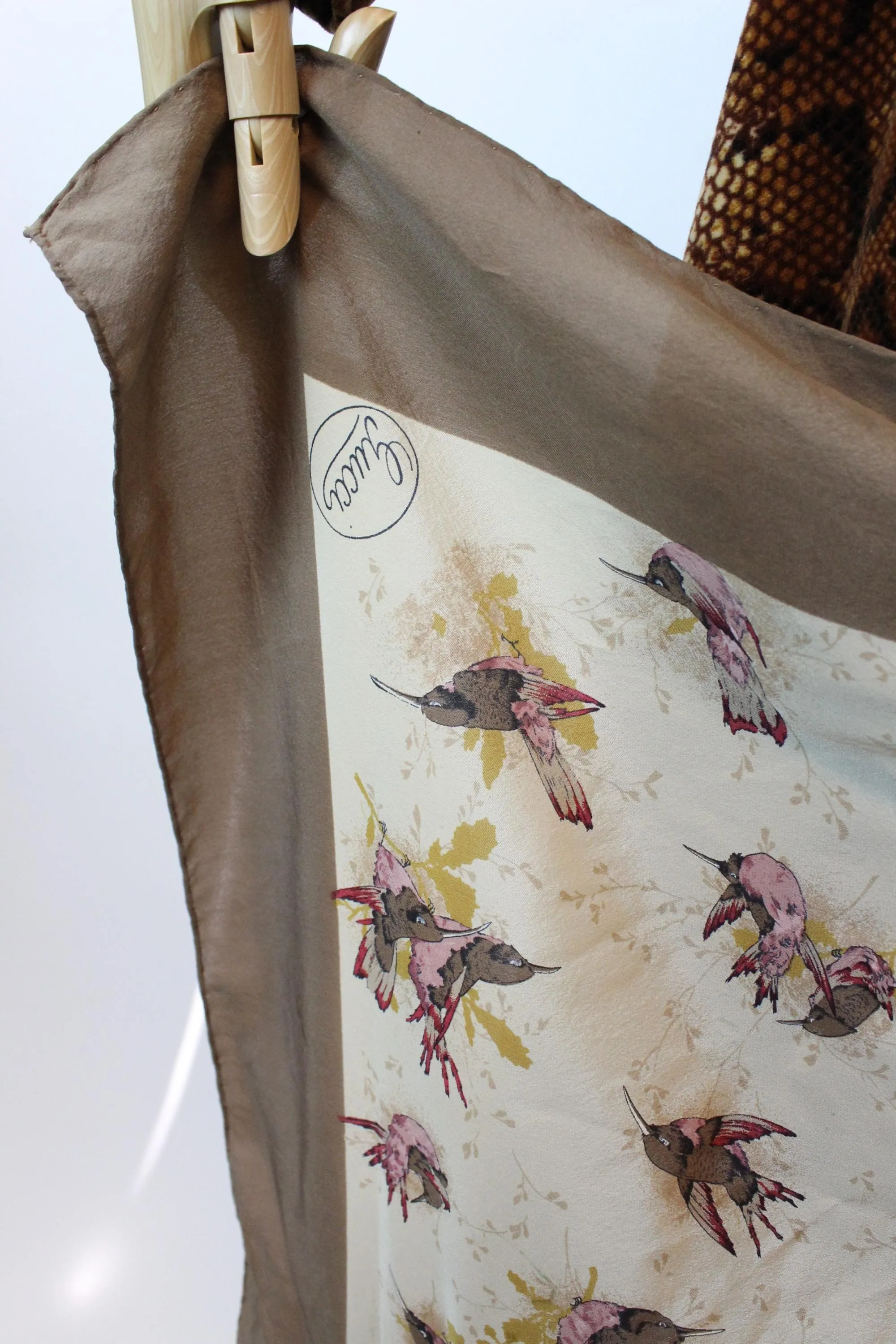 1970s GUCCI bird print SILK scarf | new fall winter