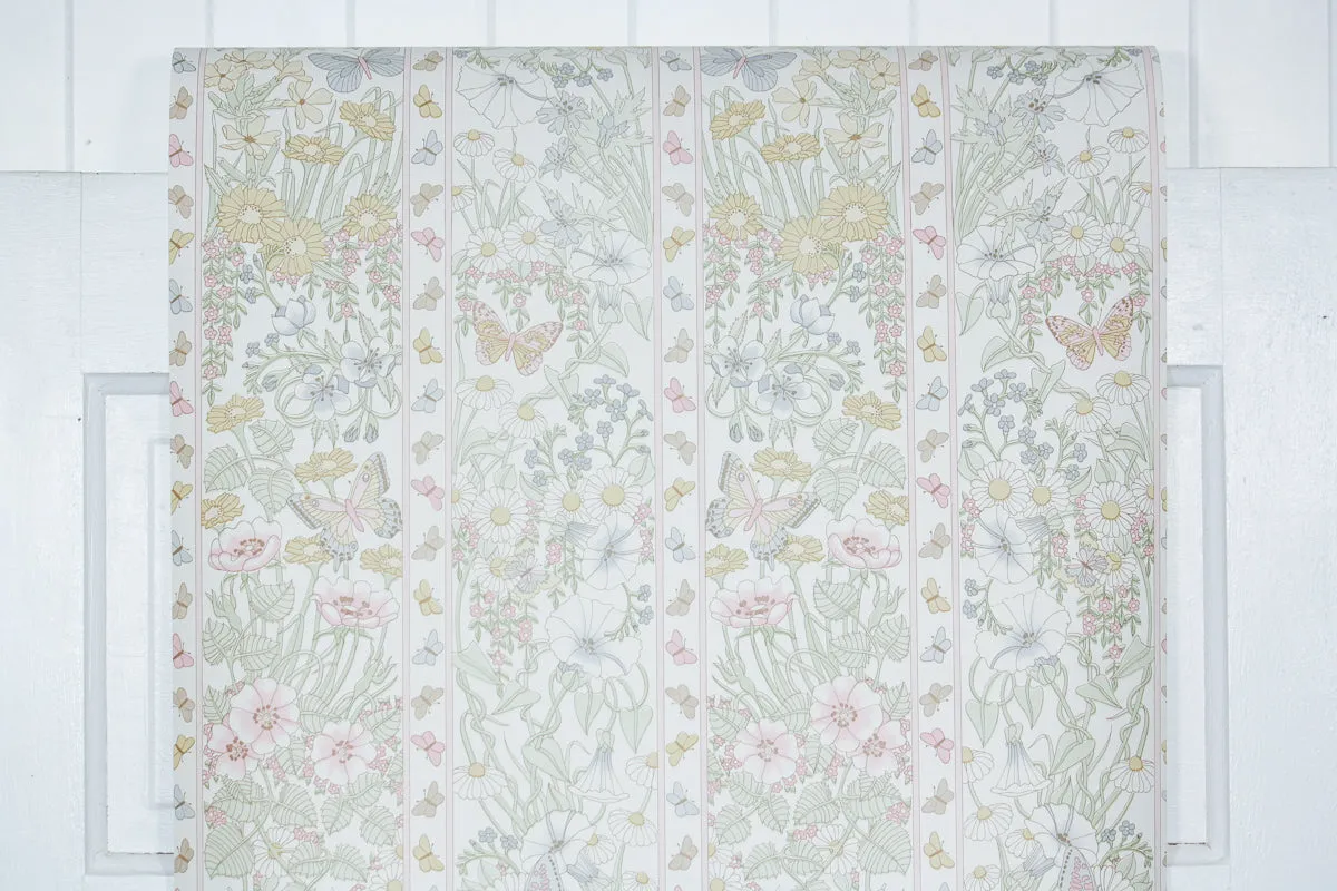 1980s Floral Vintage Wallpaper