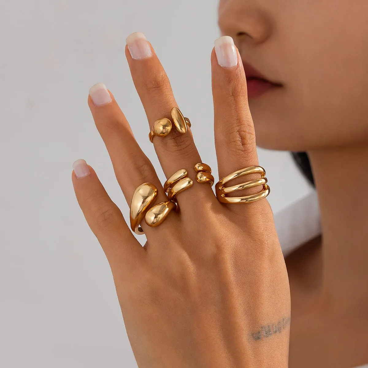4 Pcs Gold Silver Tone Asymmetric Hollow Pattern Open Ring Set