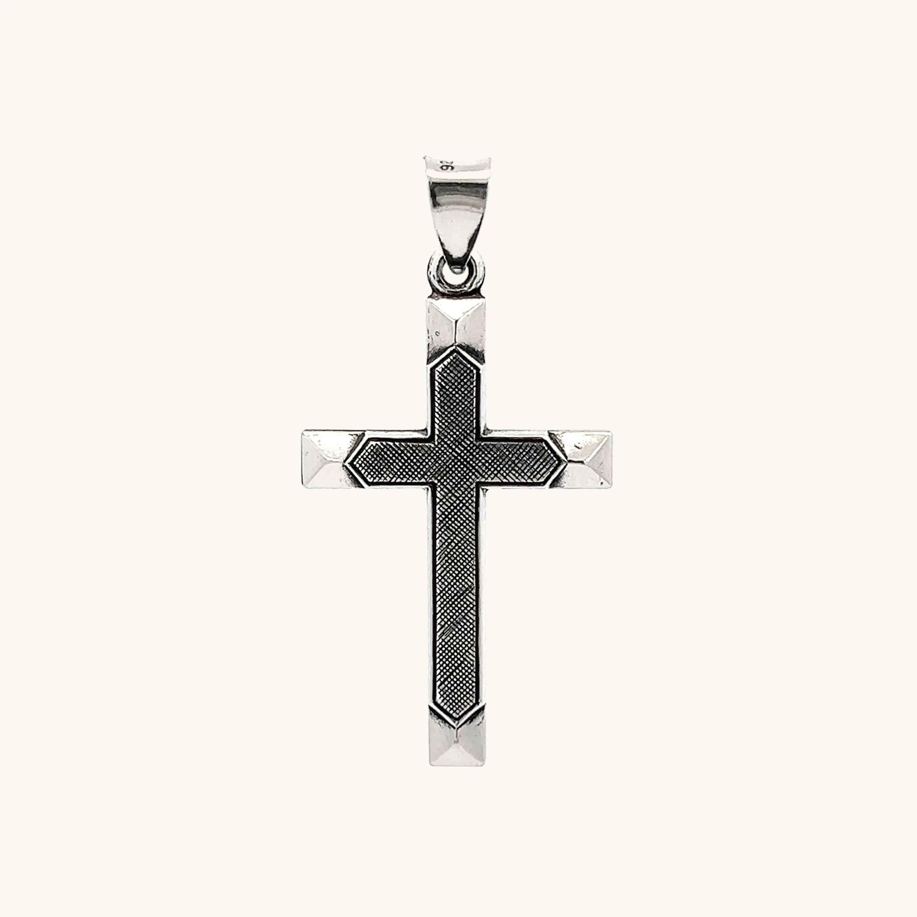 925 STERLING SILVER TEXTURED CROSS PENDANT