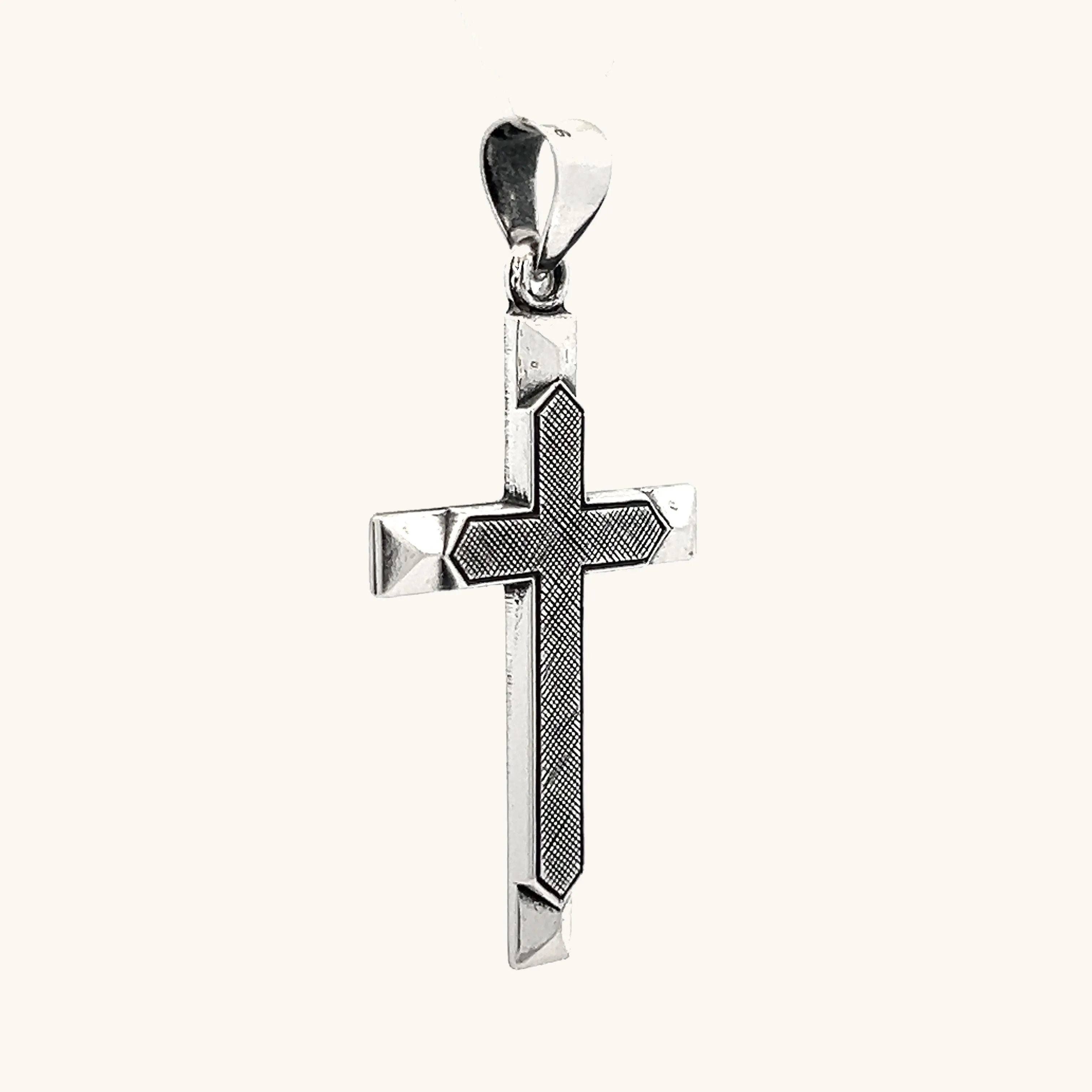 925 STERLING SILVER TEXTURED CROSS PENDANT
