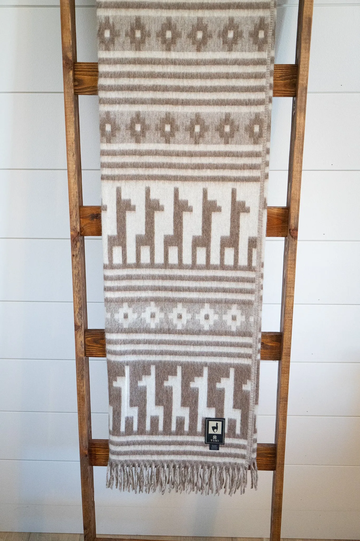 Alpaca Wool Throw Blanket - Alpaca Design (Beige)