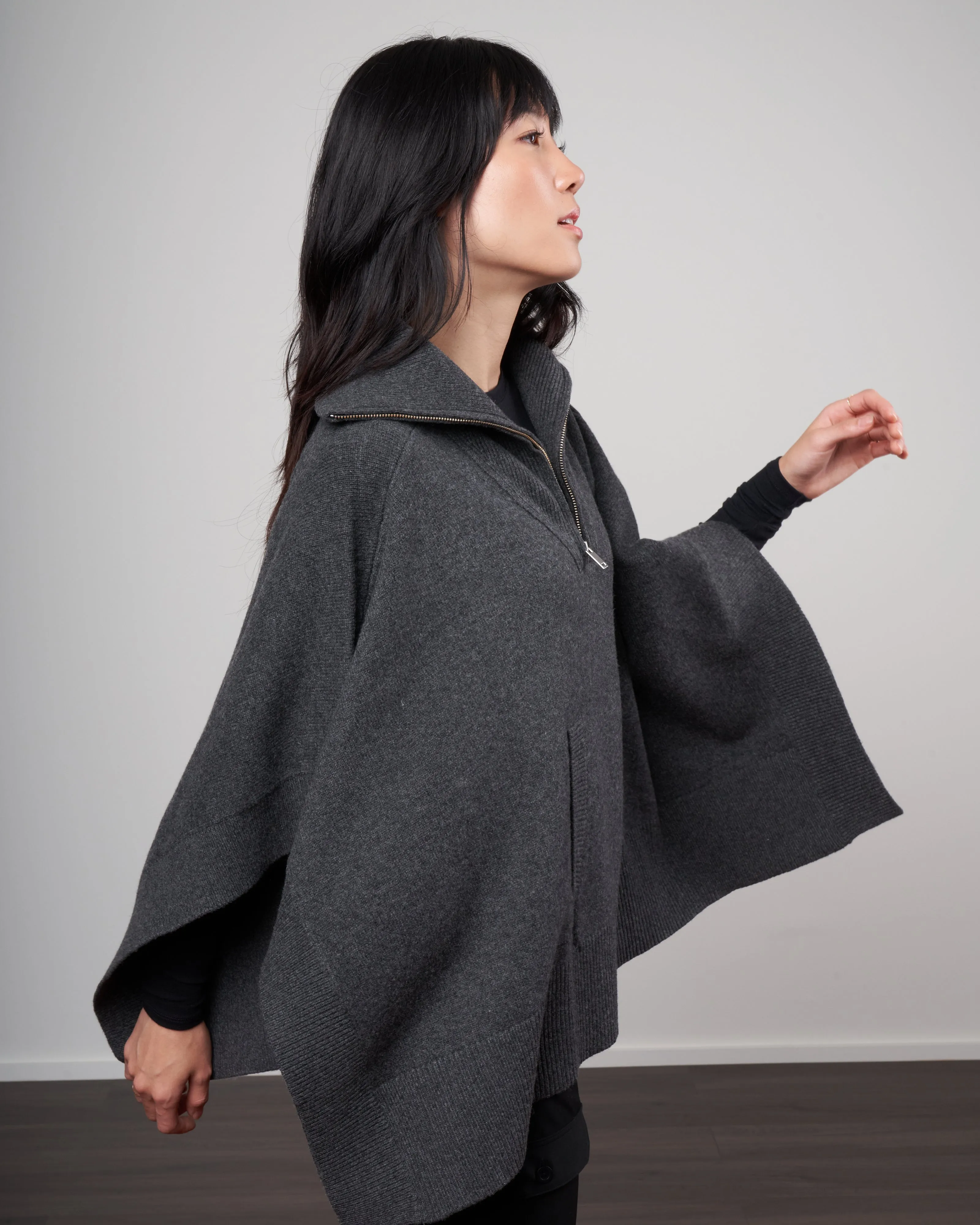 becky poncho - anthracite