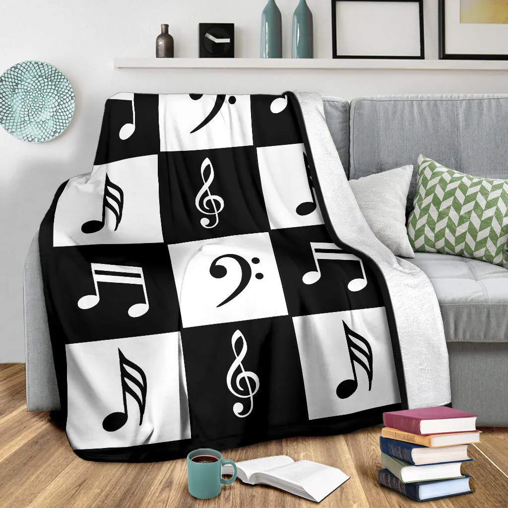 Black and White Large Checkered Music Notes Pattern Fleece Throw Blanket