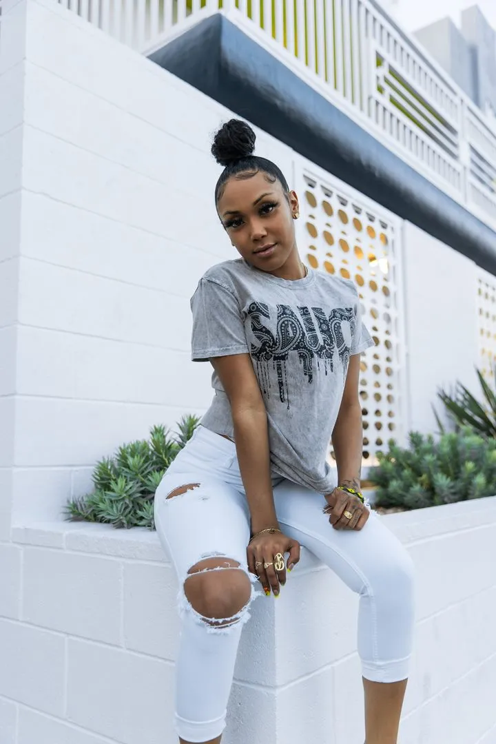 Black Paisley Bandana Sauce | Gray Vintage Tee