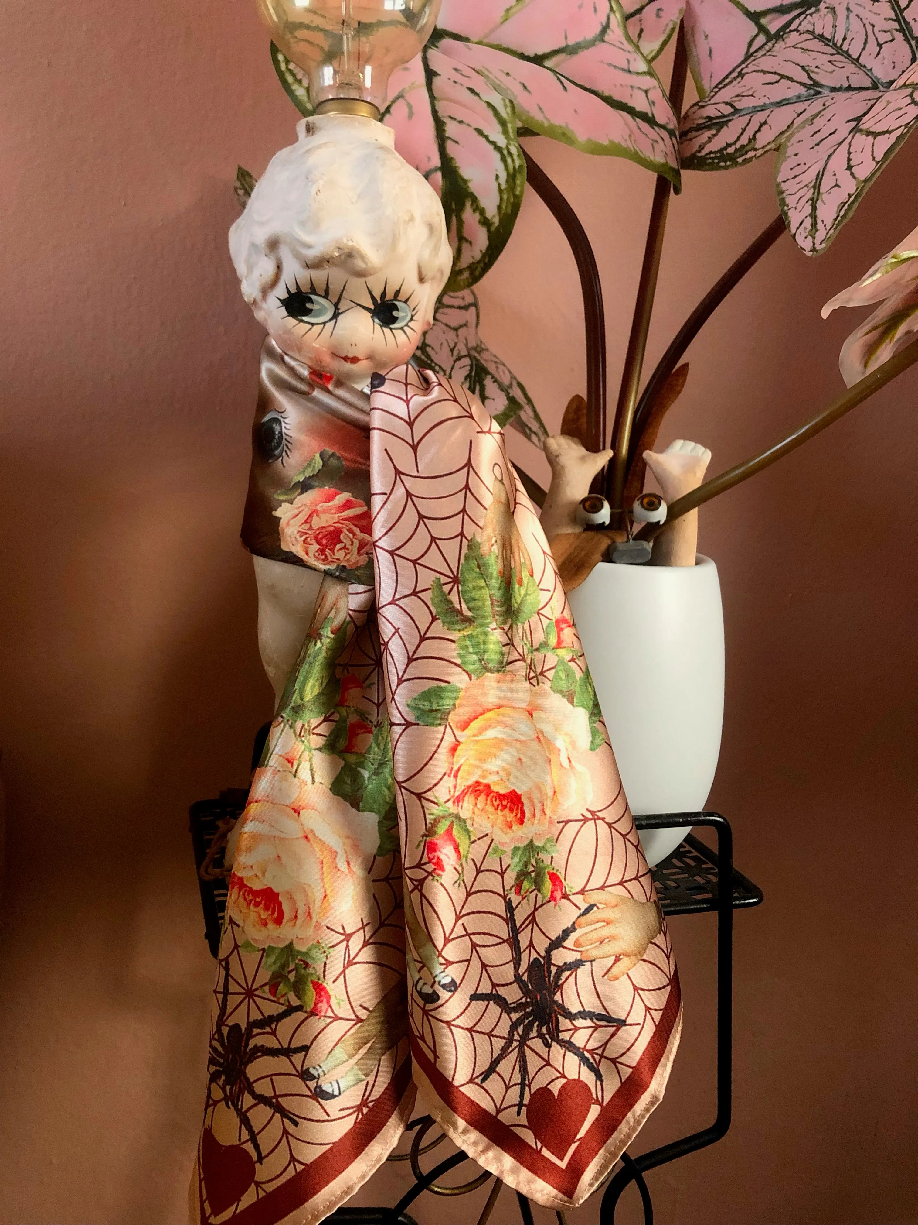 DOLL LOVER SCARF *PEACH