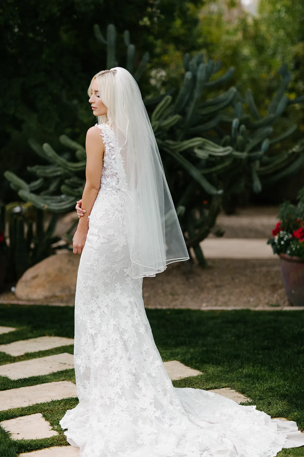 Elizabeth Johns Mauve Veil
