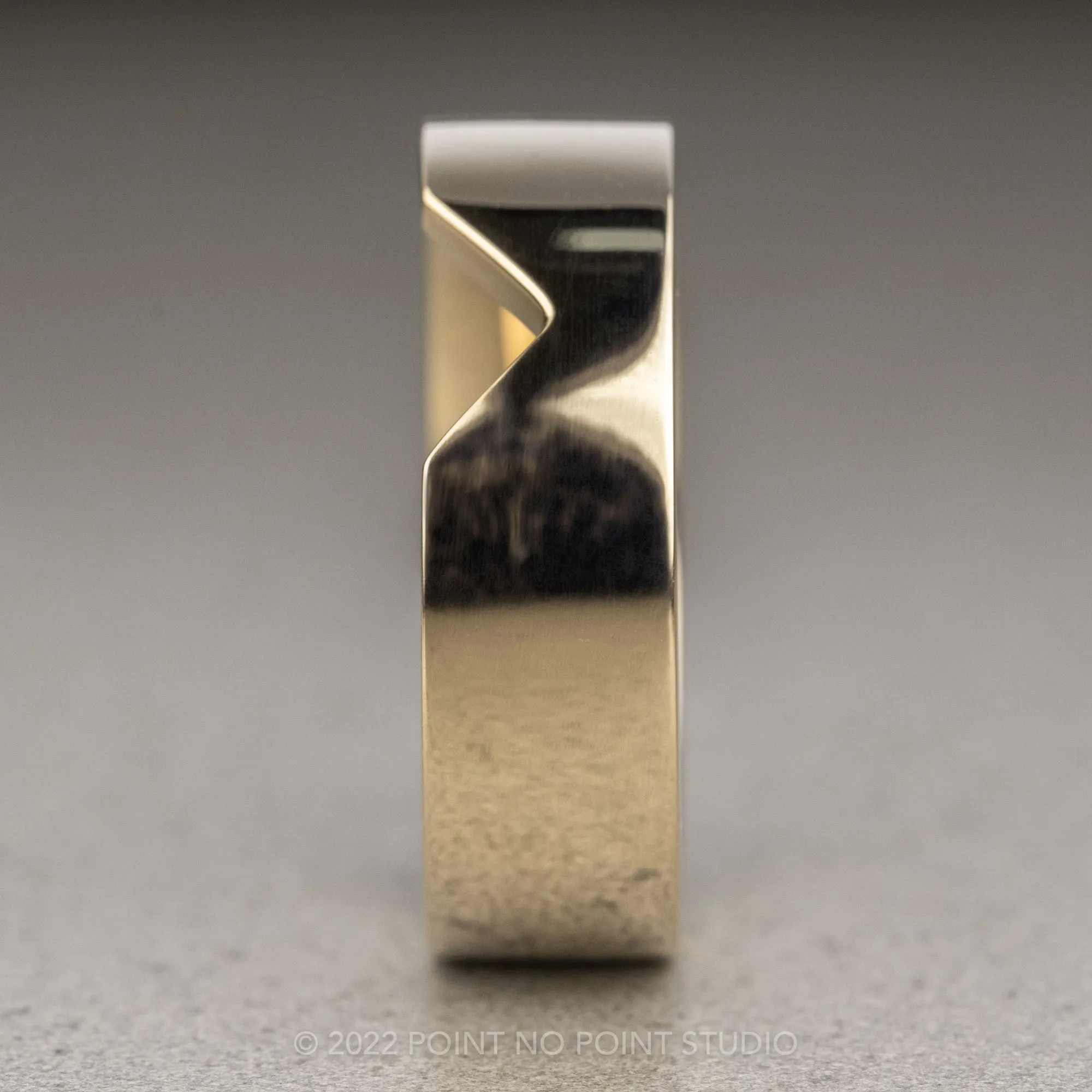 Ellipse Setting, 5mm 14k Yellow Gold Wedding Band, Polished Finish