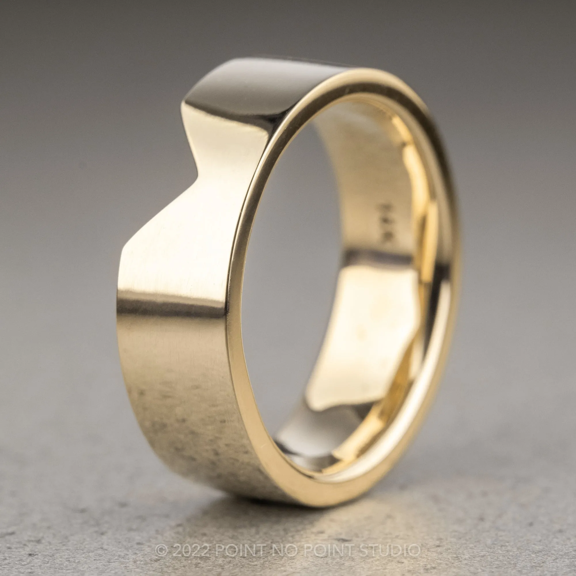 Ellipse Setting, 5mm 14k Yellow Gold Wedding Band, Polished Finish