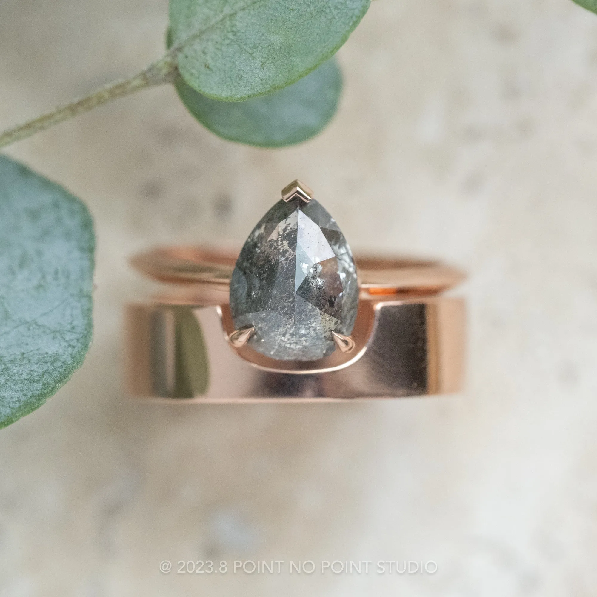 Ellipse Setting, 6mm 14k Rose Gold Wedding Band, Polished Finish