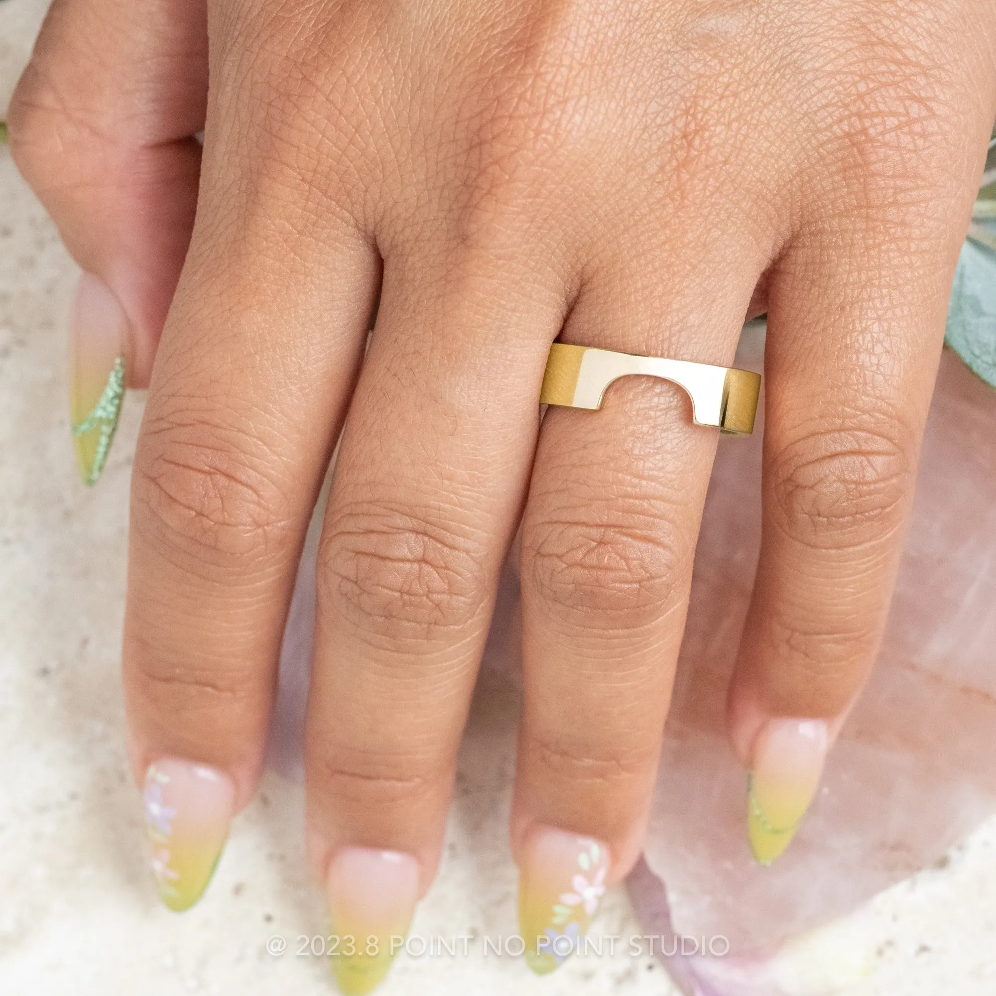 Ellipse Setting, 6mm 14k Yellow Gold Wedding Band, Polished Finish