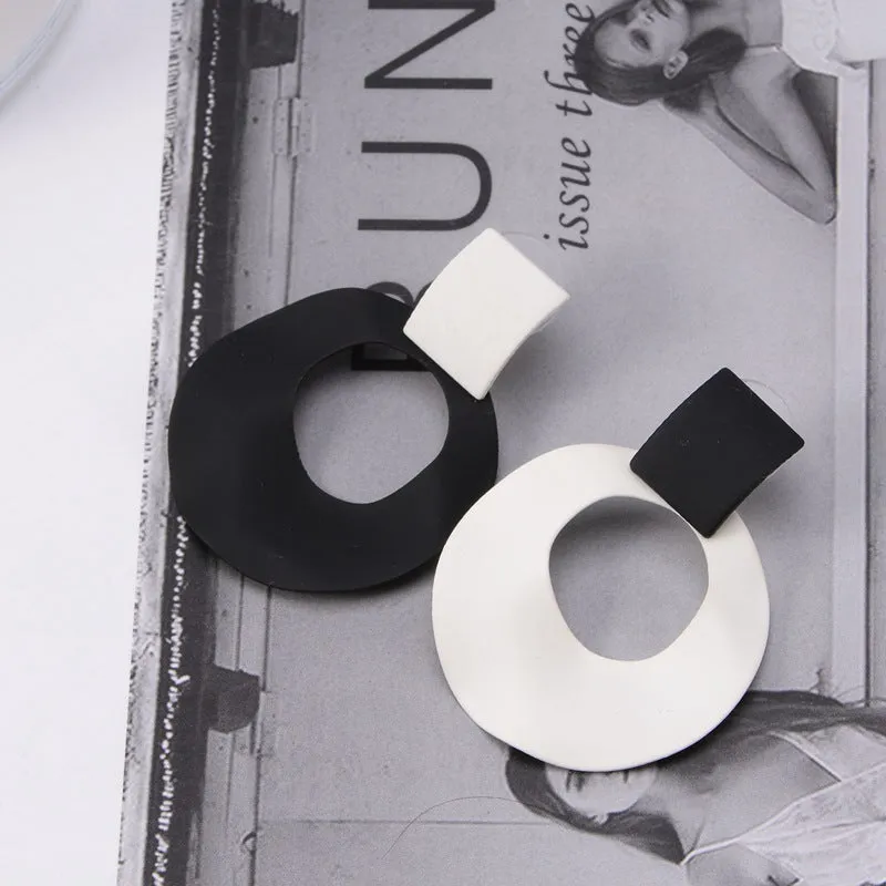 Fashion Creative Geometric Asymmetric Earrings Personality Exaggerated Disc Pendant Earrings