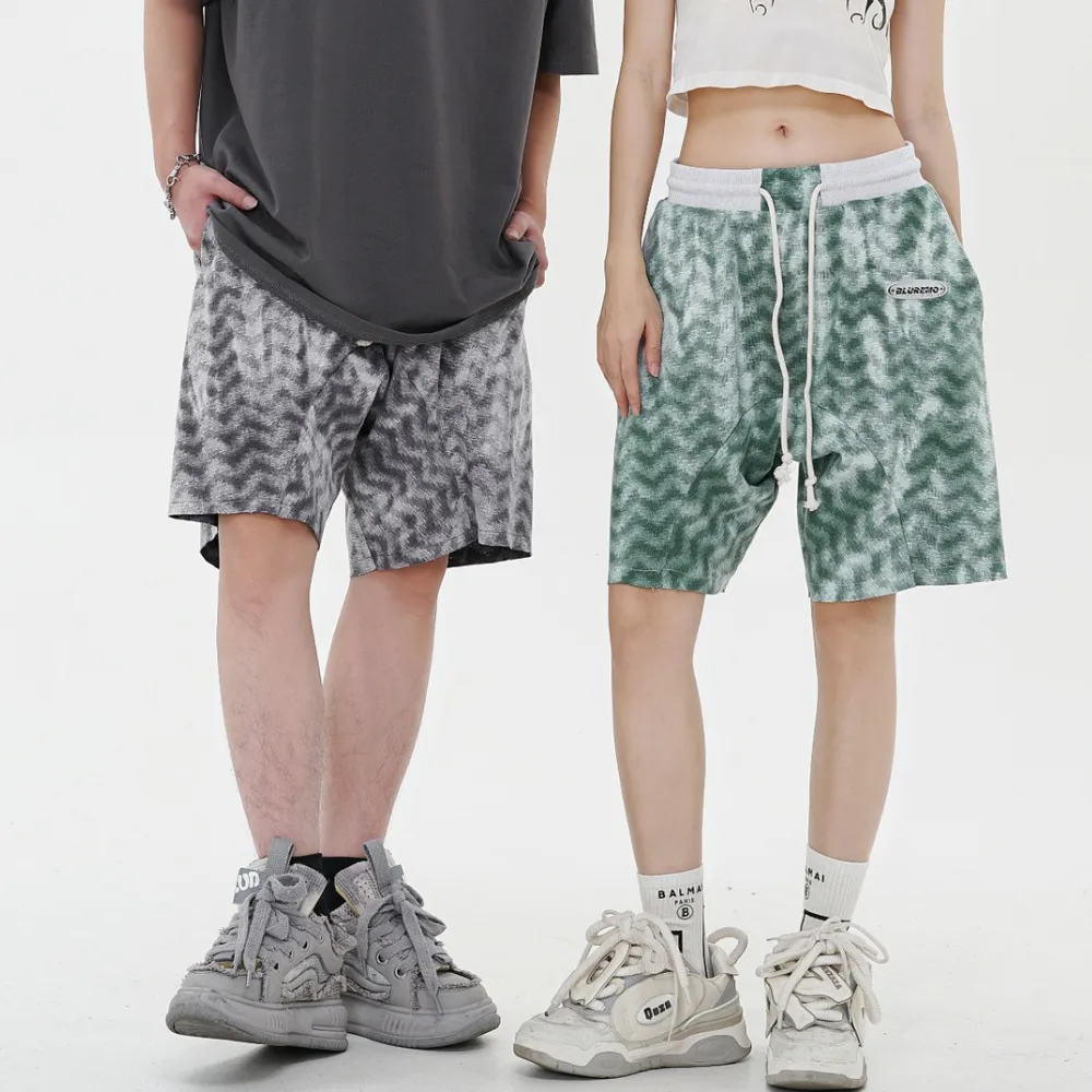 Fashionable Rhombus Corrugated Shorts