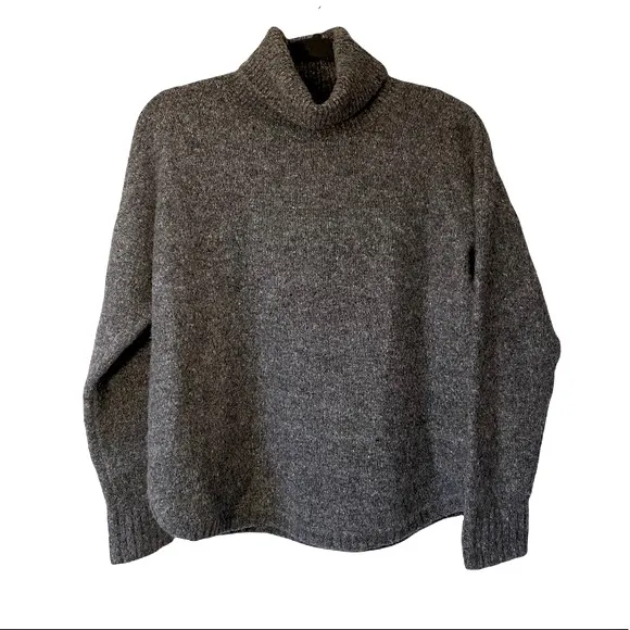 French Connection Sweater Women’s Size Medium Wool Blend Grey Turtleneck Cozy