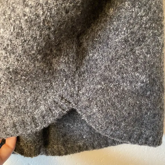 French Connection Sweater Women’s Size Medium Wool Blend Grey Turtleneck Cozy