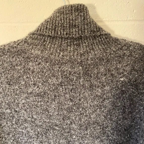 French Connection Sweater Women’s Size Medium Wool Blend Grey Turtleneck Cozy
