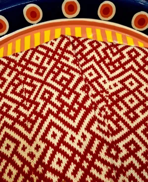 Geometric knitted snoods