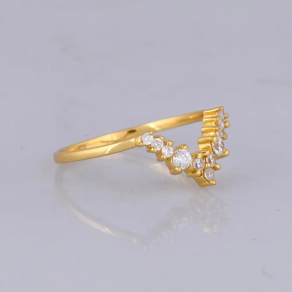 Goddess Ring Band in 18K