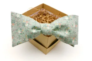 Green Vintage Floral Bow Tie