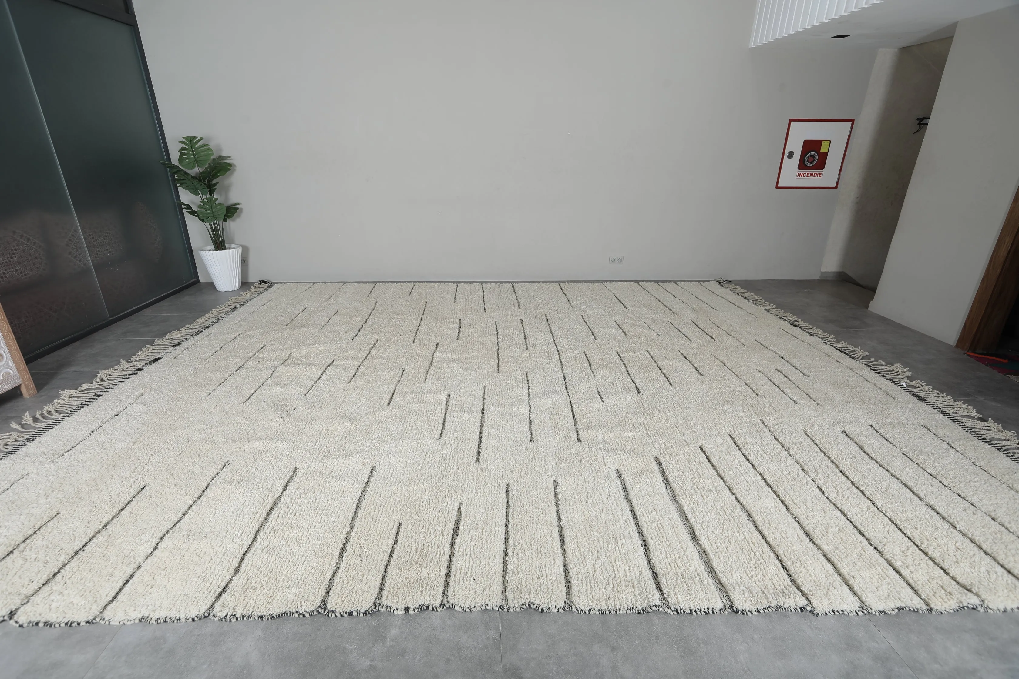 Handwoven Moroccan Rug - Custom Rug - Wool rug