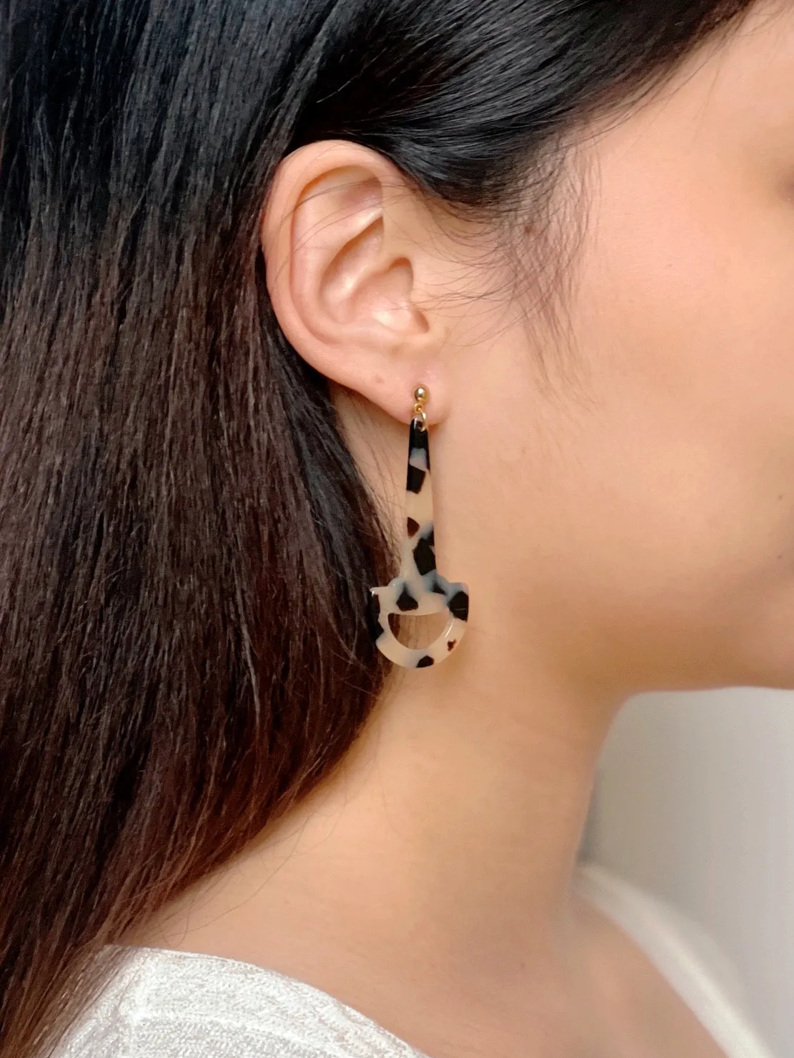 Horsebit Small Light Tortoiseshell Stud Earrings