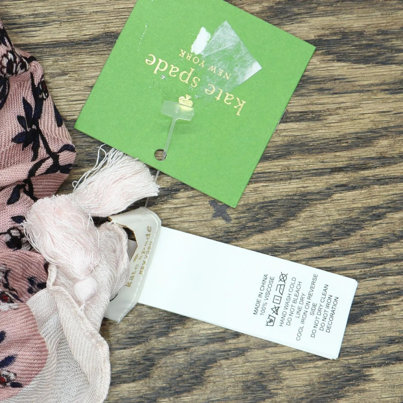 Kate Spade New York Womens Wild Roses Tassle Rectangle Oblong Scarf Pink OS