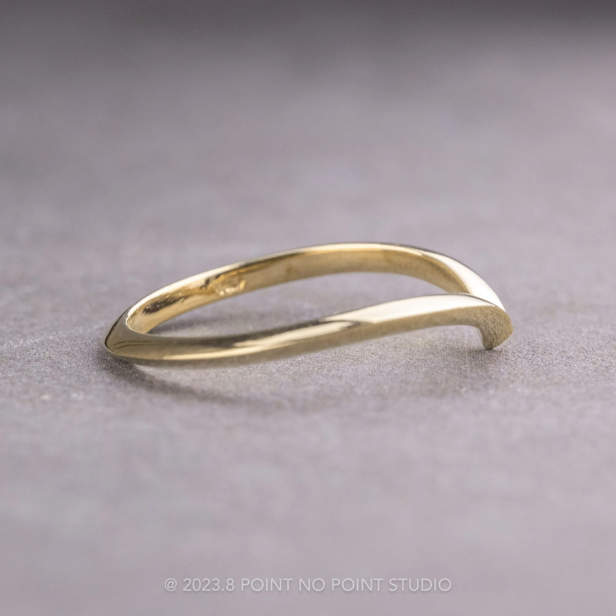Knife Edge Vivian Wedding Band, 14k Yellow Gold