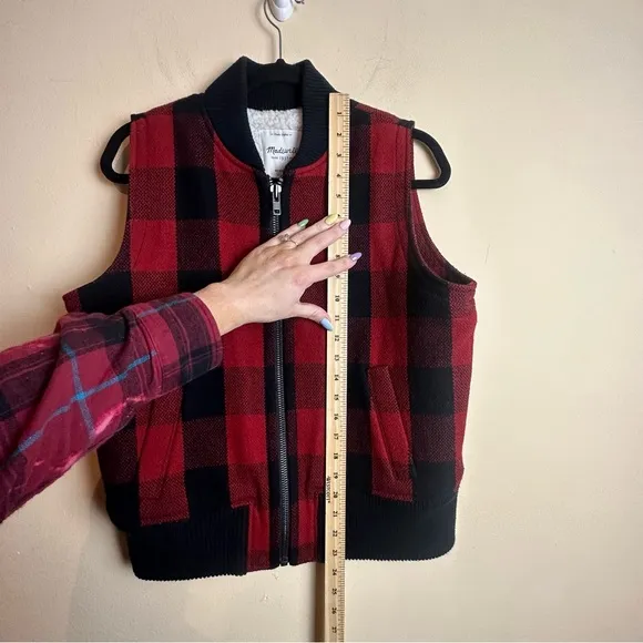Madewell Buffalo Red and Black Plaid Wool Vest Women’s Size Medium