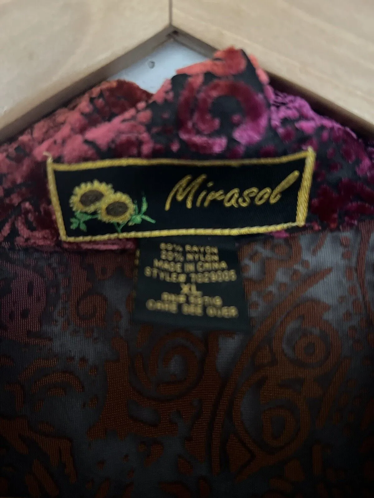 MIRASOL Embossed Velvet Button Up Shirt Sz XL Reflective Red Long Sleeve