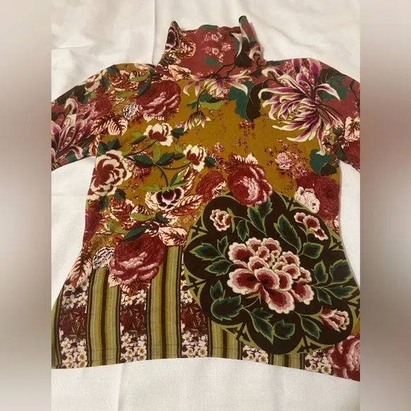 Neiman Marcus vintage cashmere turtleneck floral and paisley patterned sweater