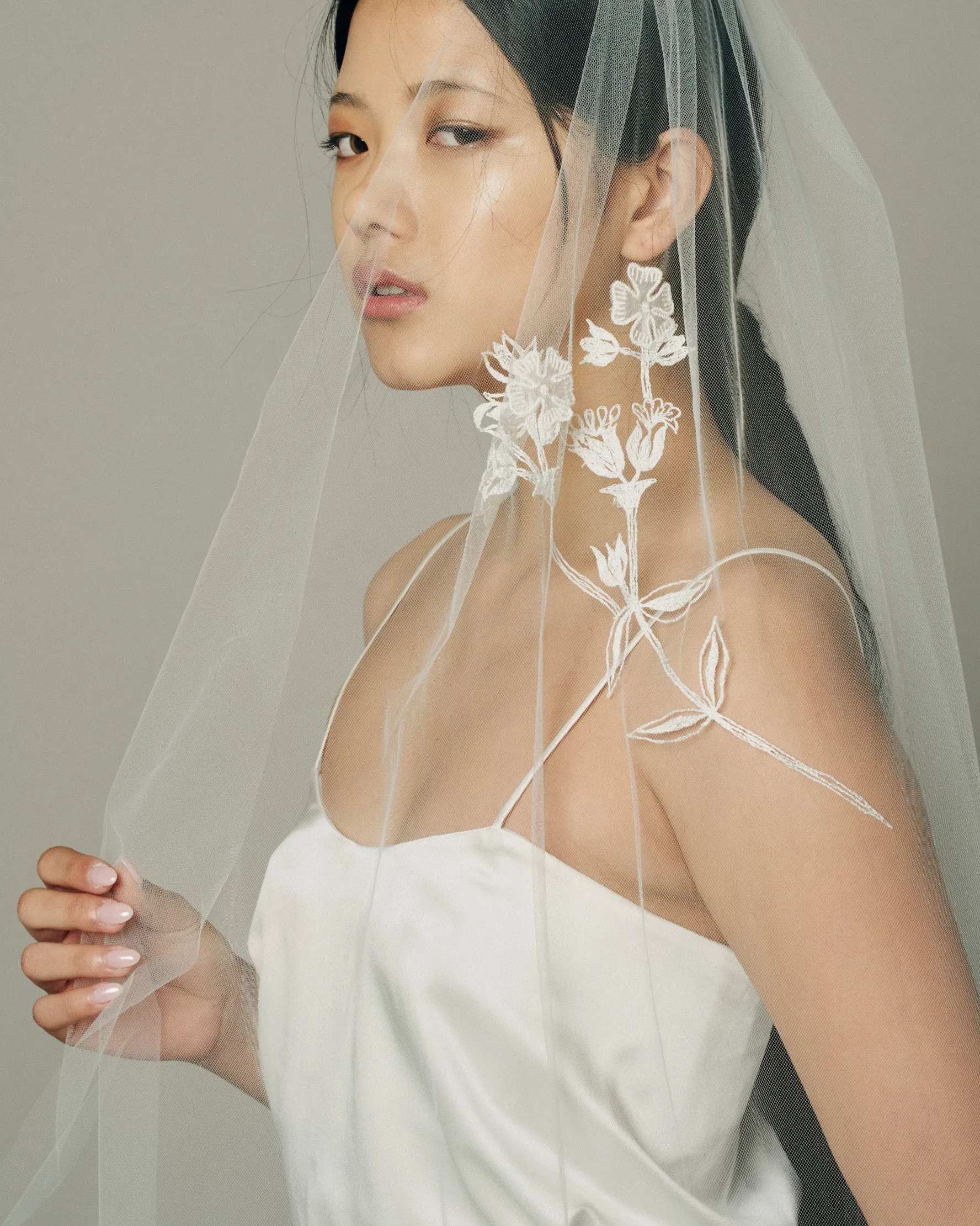 NUIT BOTANICAL EBROIDERED VEIL