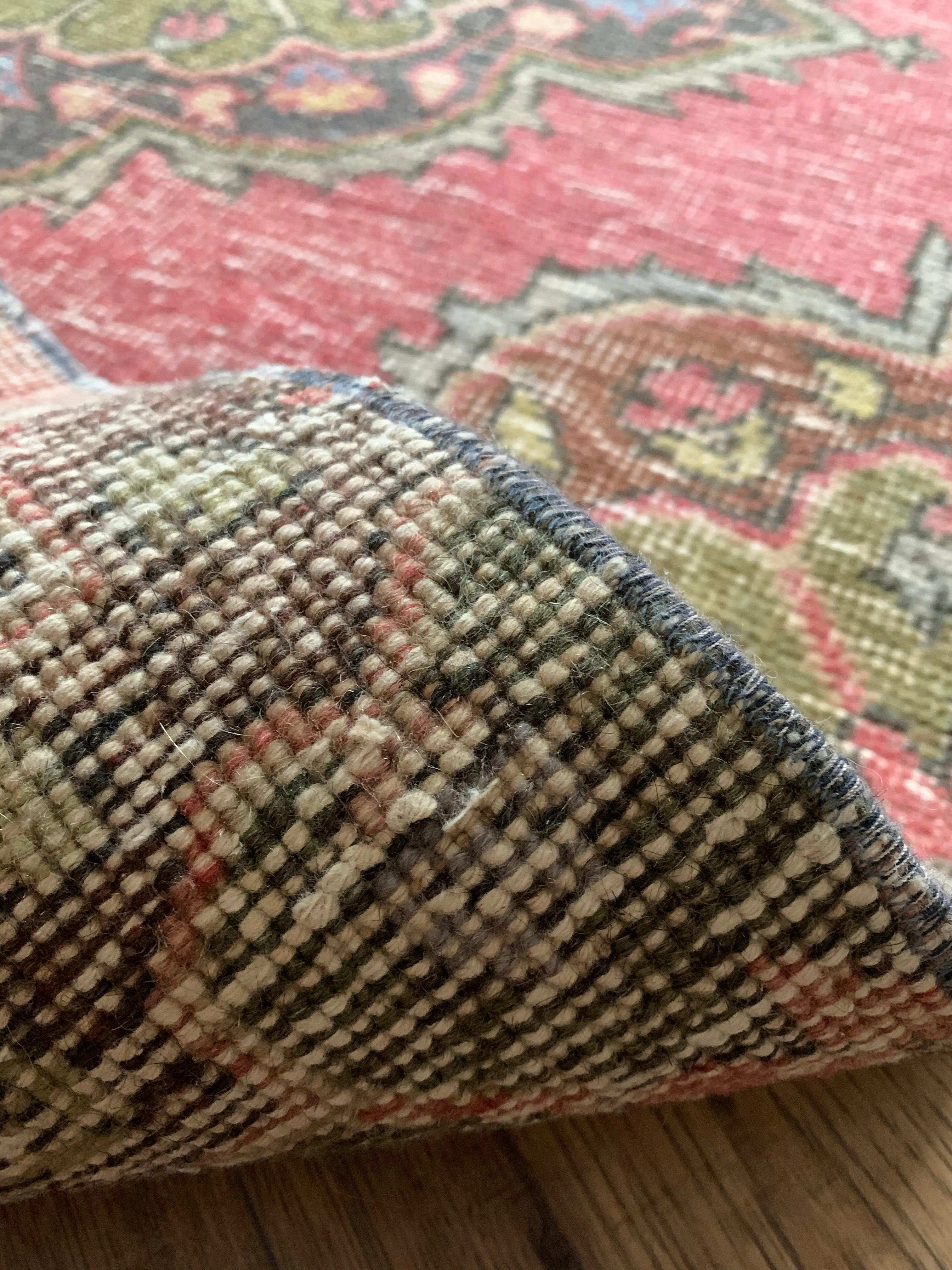 Paisley 2'10.5 x 13'8.5
