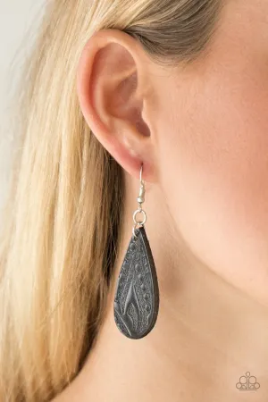 Paparazzi Get In The Groove - Black Leather Earrings