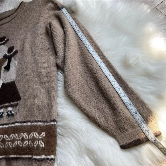 PERUVIAN 100% Alpaca Wool Handmade Crew Neck Knit Sweater Sz M Brown Tan Soft
