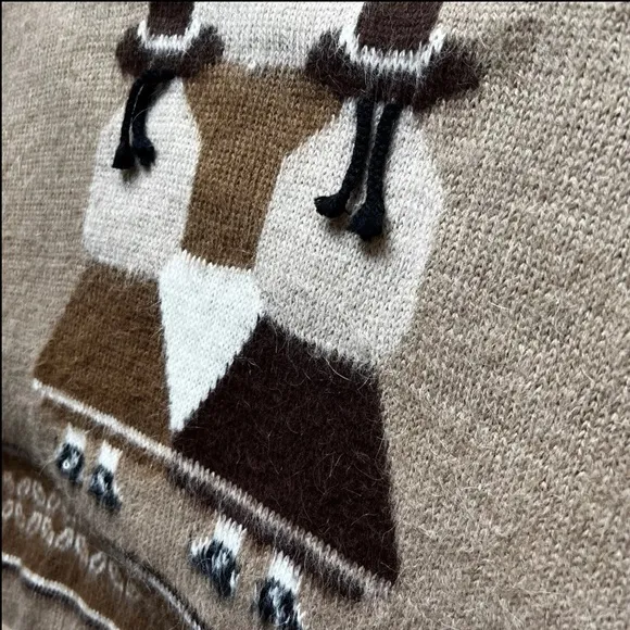PERUVIAN 100% Alpaca Wool Handmade Crew Neck Knit Sweater Sz M Brown Tan Soft