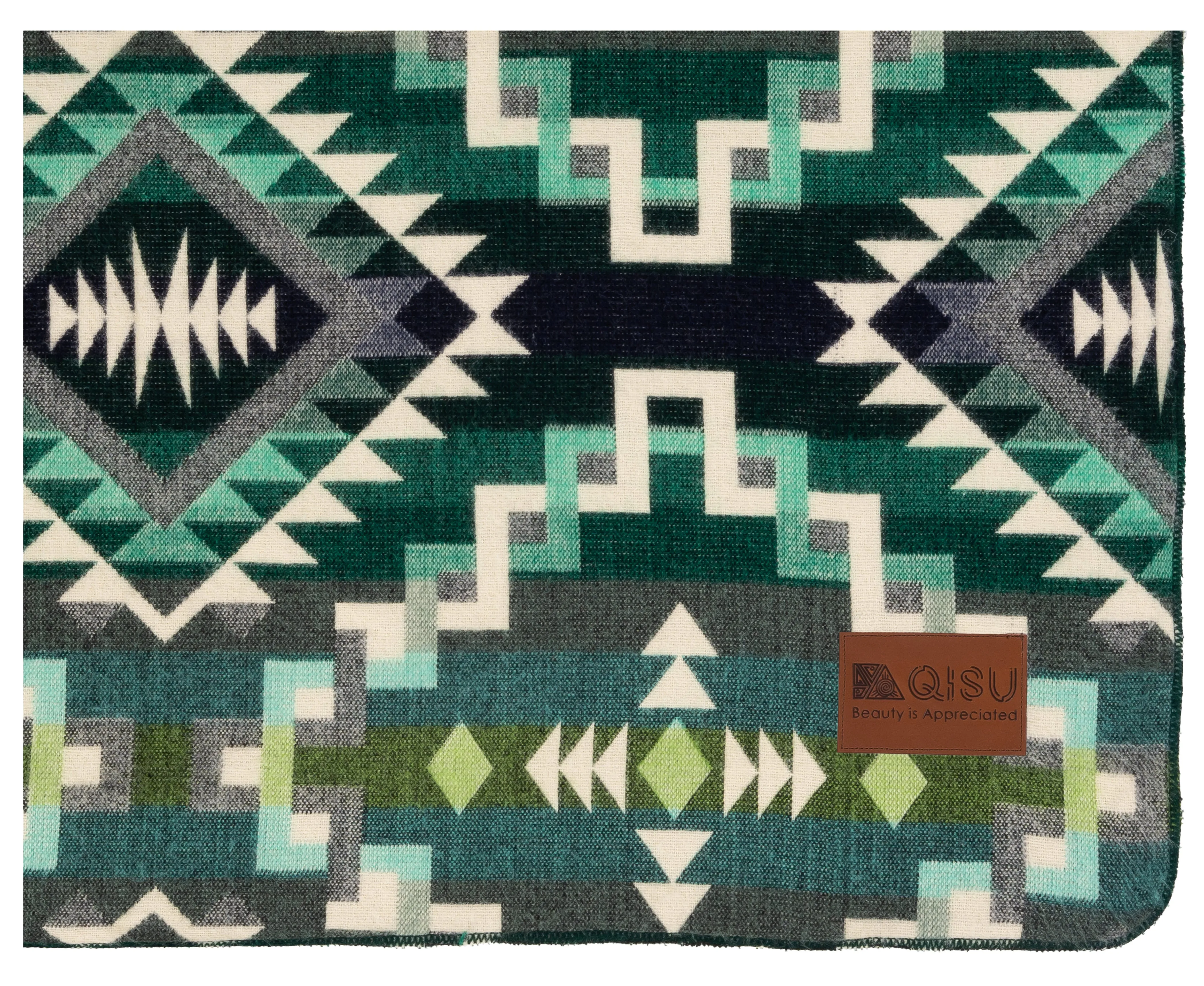 QISU Shramrock Star Wool Blanket – Festive Charm with Artisan Craftsmanship