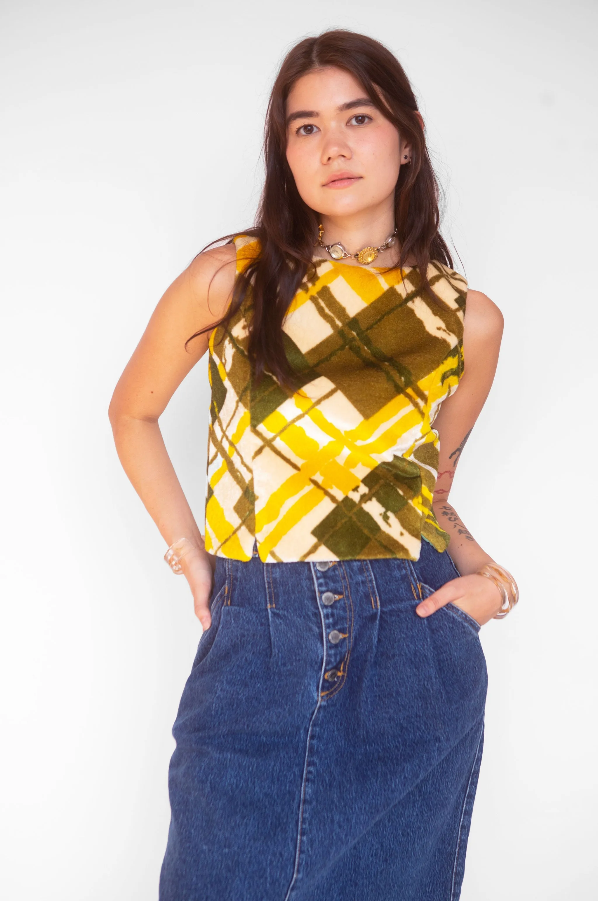 SHELL VEST