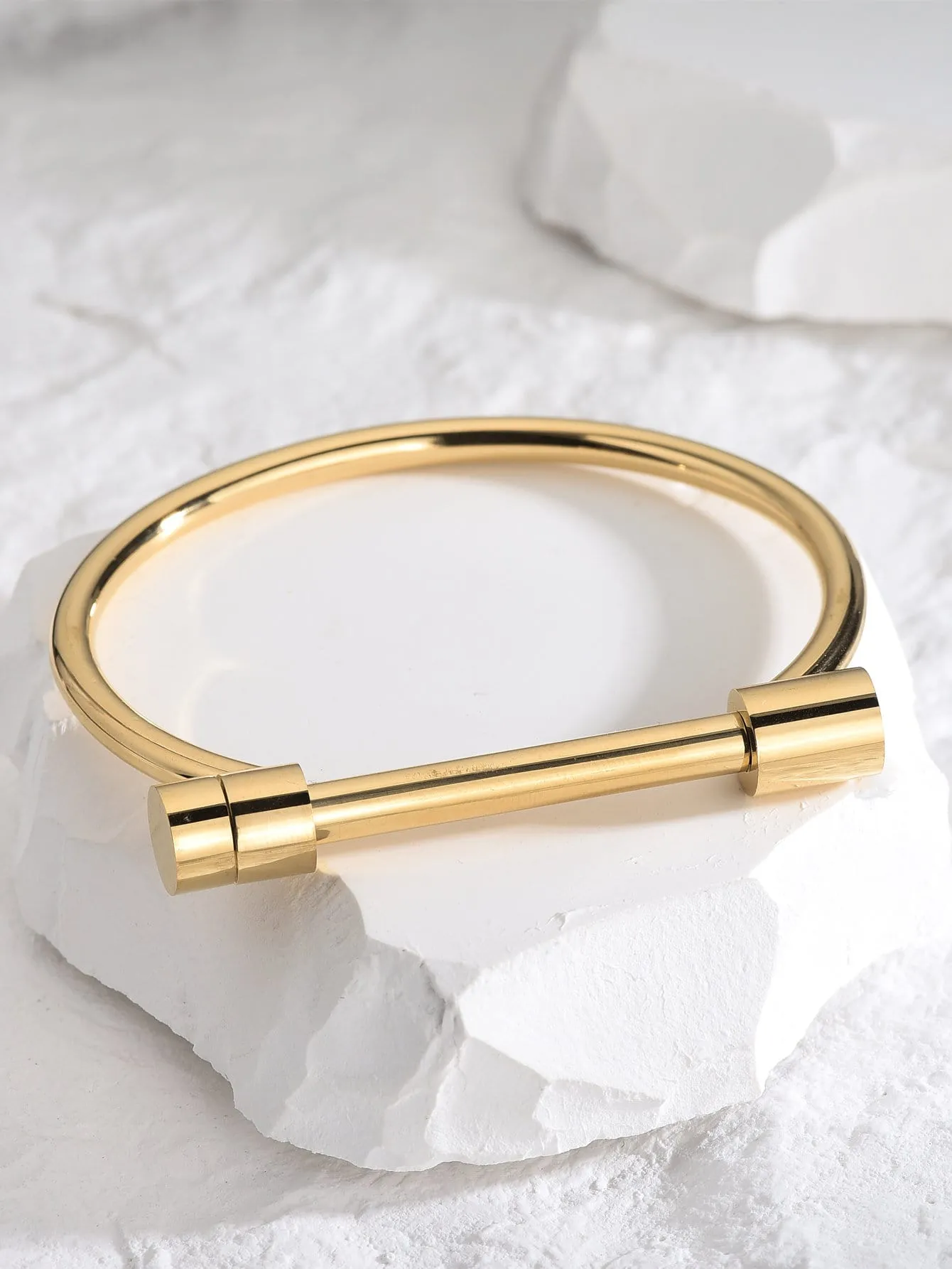 Simple Solid Bangle - Gold