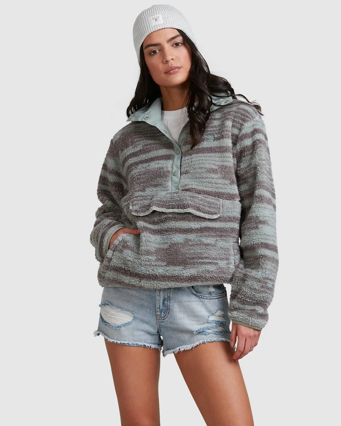 Switchback Pullover