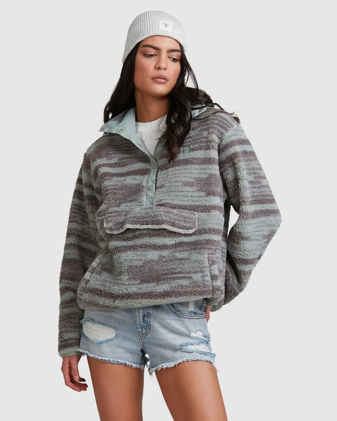 Switchback Pullover