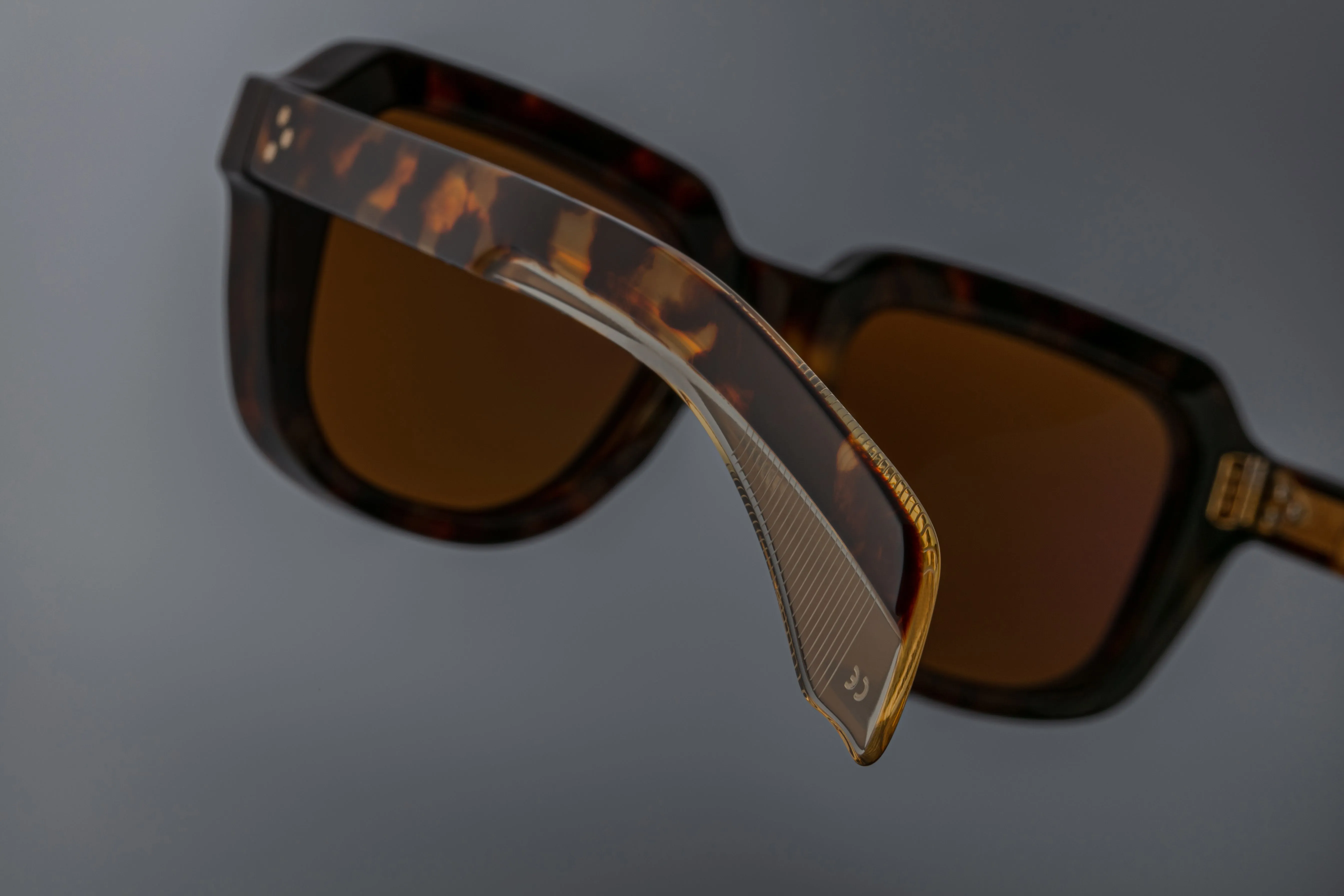 TAOS HOPPER-Havana 6 / Golden Amber Glass / Dark Gold