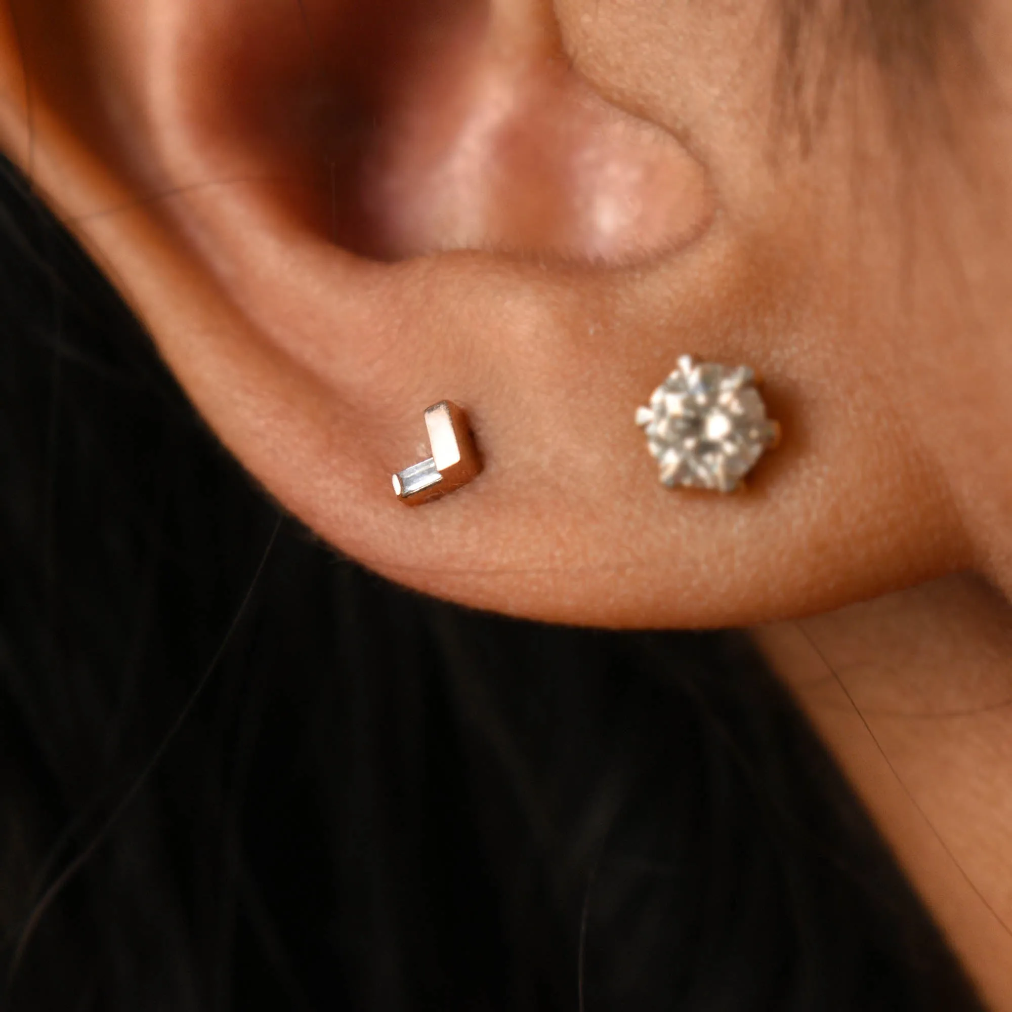 Tiny V Baguette Diamond Stud