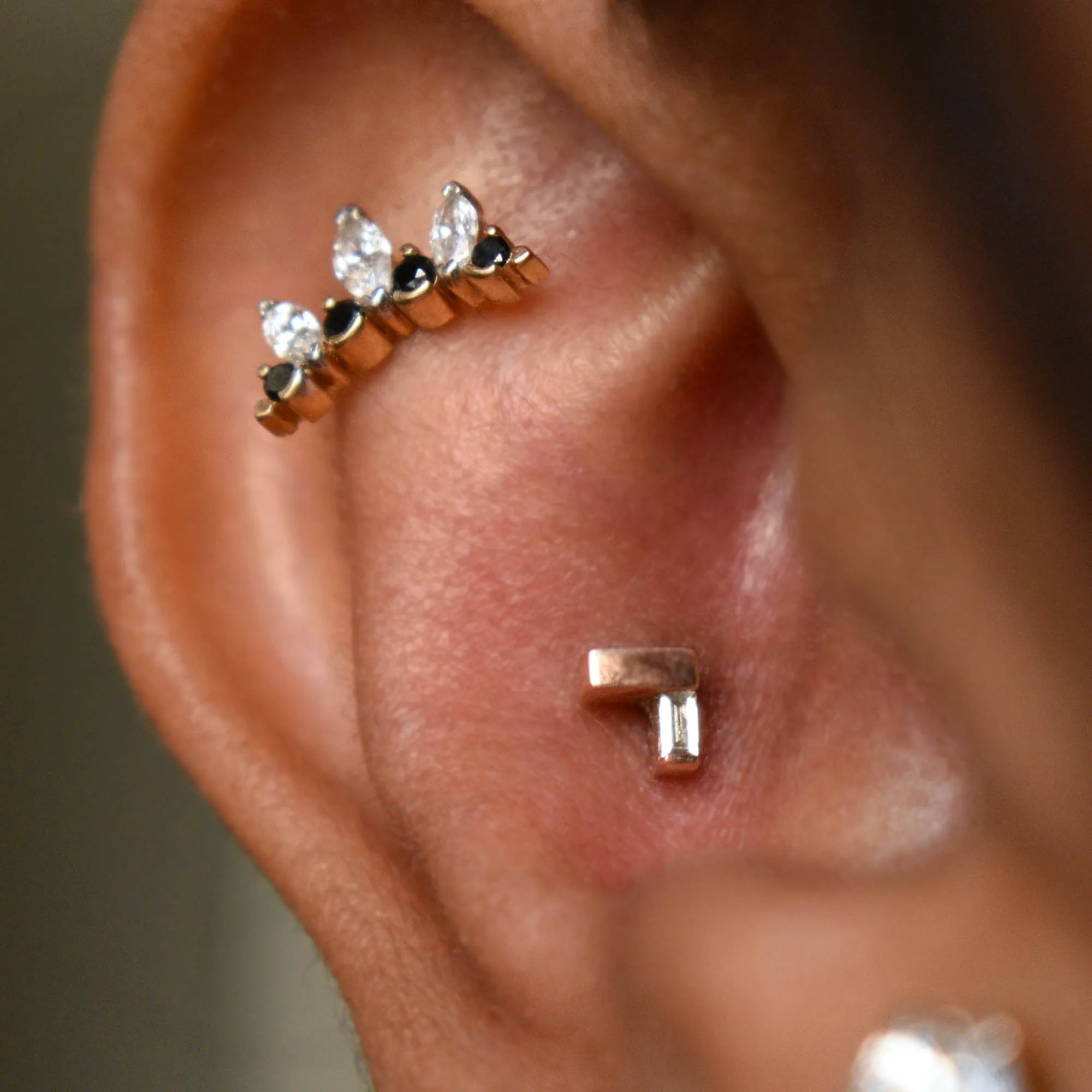 Tiny V Baguette Diamond Stud