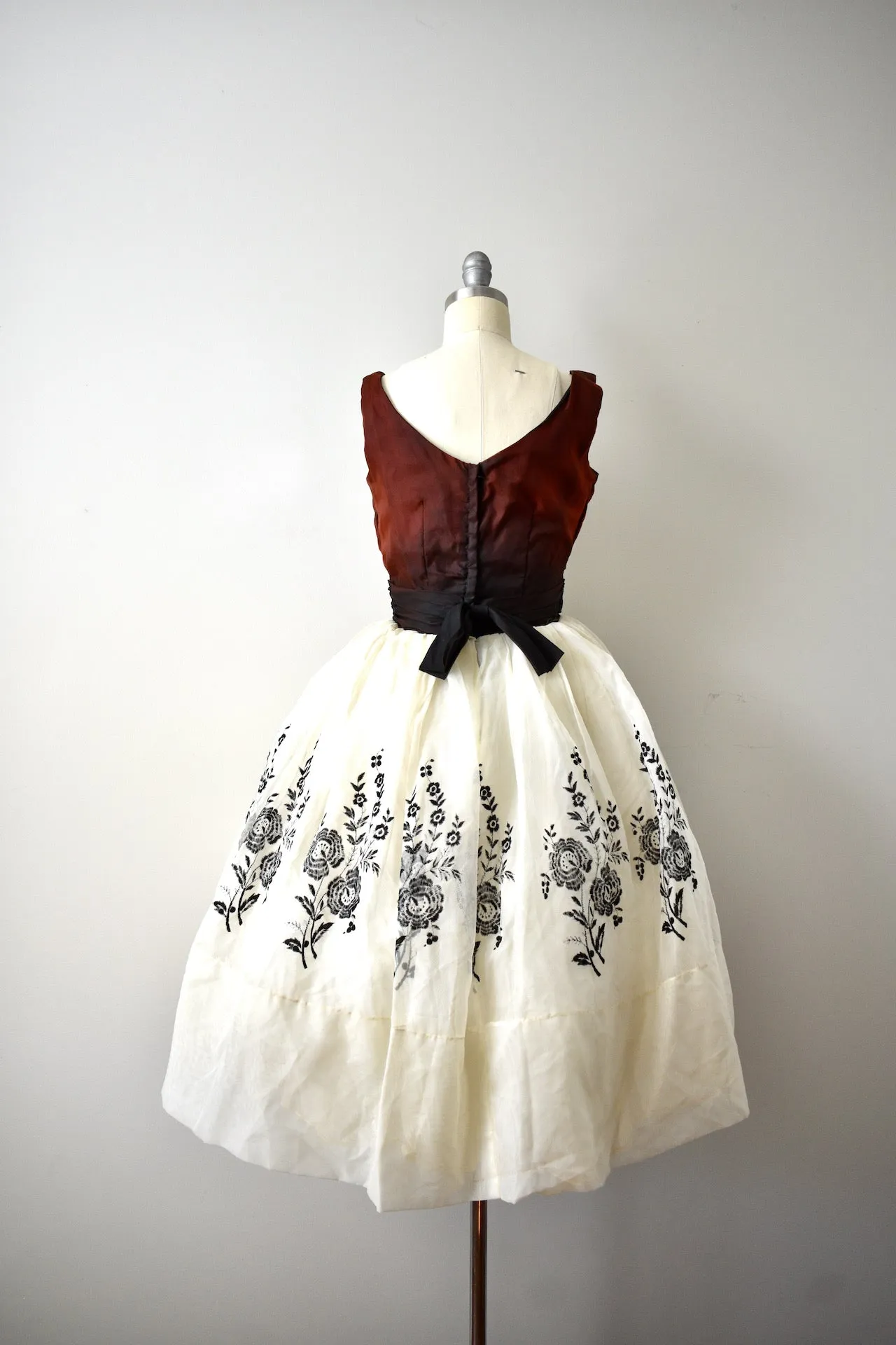 Vintage 1960s Brown Ombre Floral Dress
